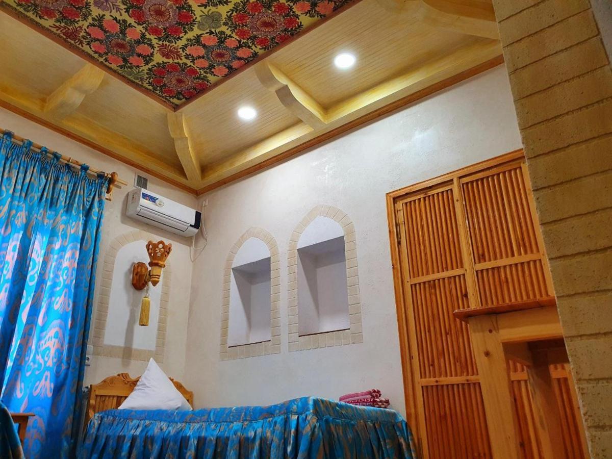 Zukhro Boutique Hotel Хива Екстериор снимка