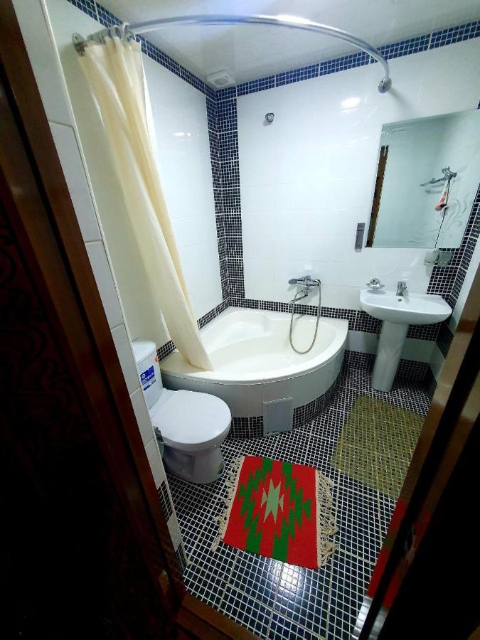 Zukhro Boutique Hotel Хива Екстериор снимка
